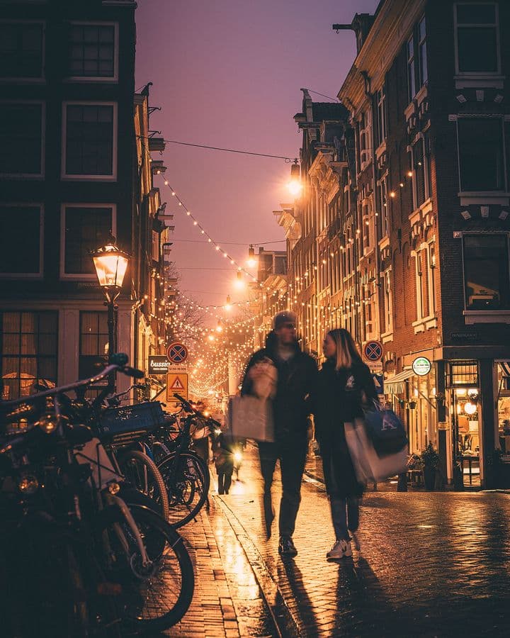 night shopping